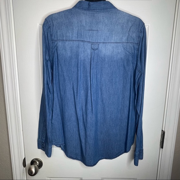 Free Heart Blue Jean Button Up - Picture 6 of 9